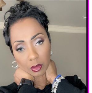 Meet your Posher, Valerie